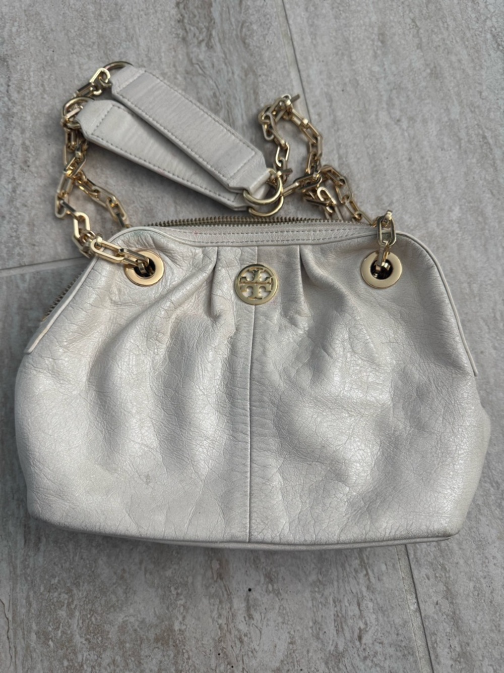 Tory Burch Dina Leather Chain-Handle Shoulder Bag with Gold Hardware